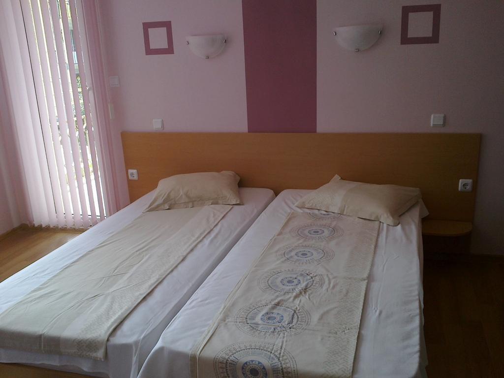 Guest Rooms Rusalka كرانيفو الغرفة الصورة