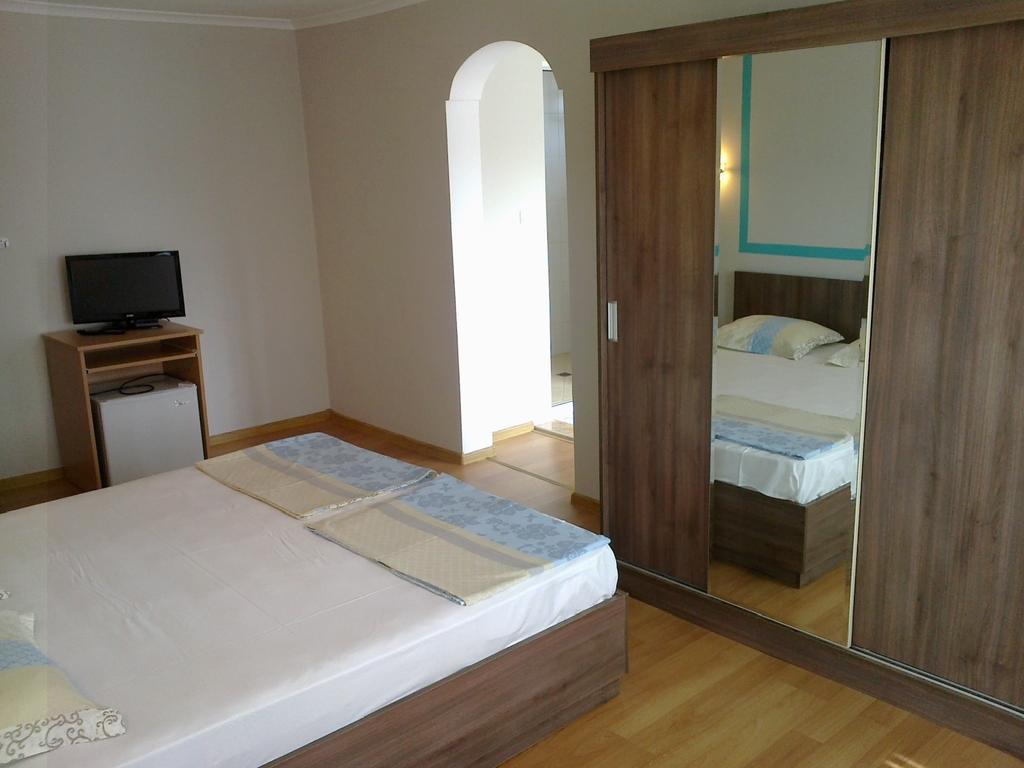 Guest Rooms Rusalka كرانيفو المظهر الخارجي الصورة